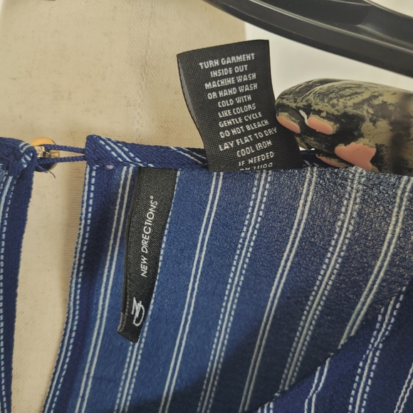 New Directions women's XL Extra Large Blue Striped Front Tie Long Flared Sleeves - Picture 7 of 12